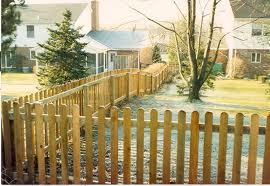 Picket Fence Round Top